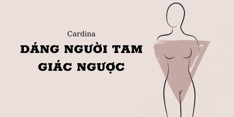 Một người mẫu mặc áo cổ thuyền, làm nổi bật đường vai để cân bằng khuôn mặt hình tam giác ngược