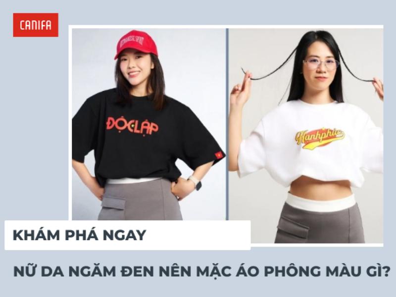 Người đàn ông da đen mặc áo thun màu xanh lam rực rỡ, khoe phong cách tự tin và nét cá tính nổi bật