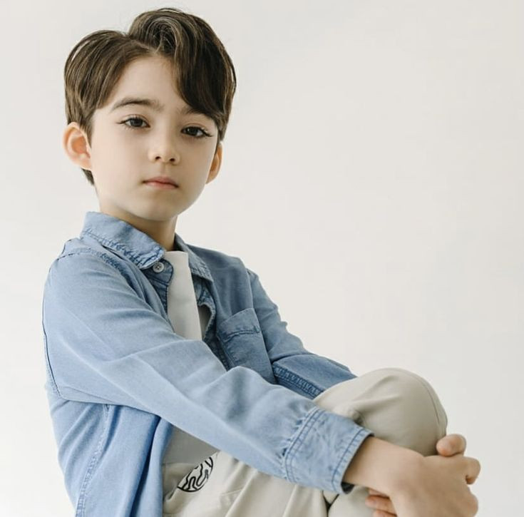 Side Part tạo phong cách đa dạng cho bé trai