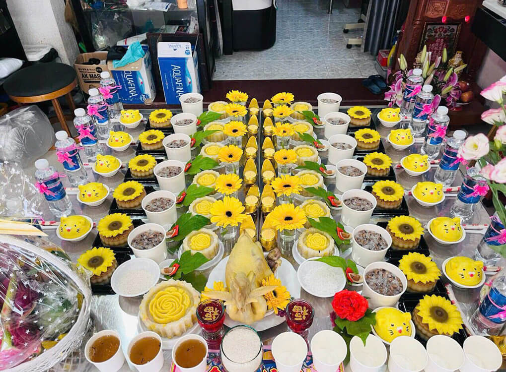 Hình ảnh các lễ vật cúng thôi nôi bé trai được sắp xếp tươm tất