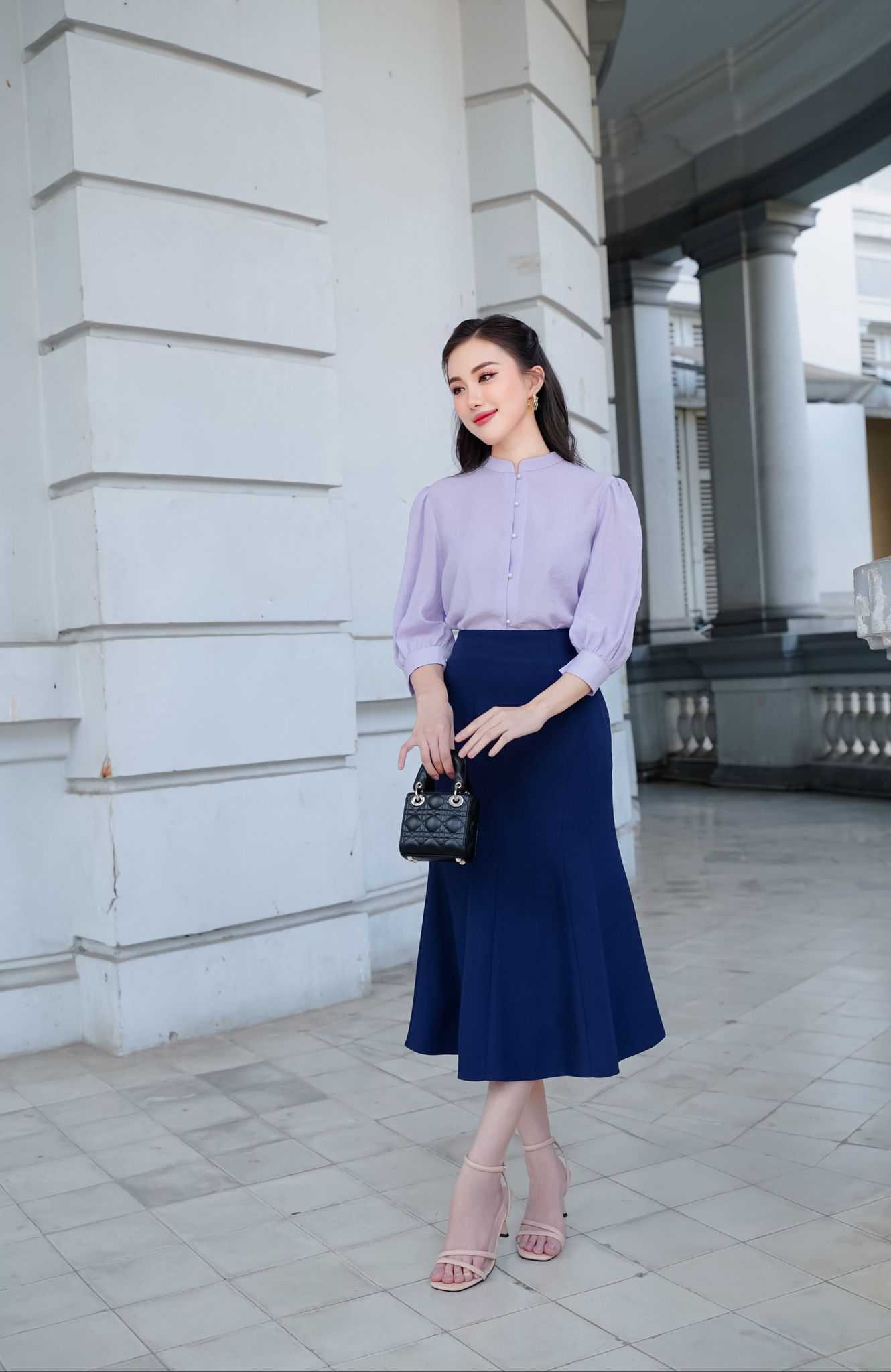 Phong cách trẻ trung với áo sơ mi form rộng tay lỡ gam màu tươi sáng