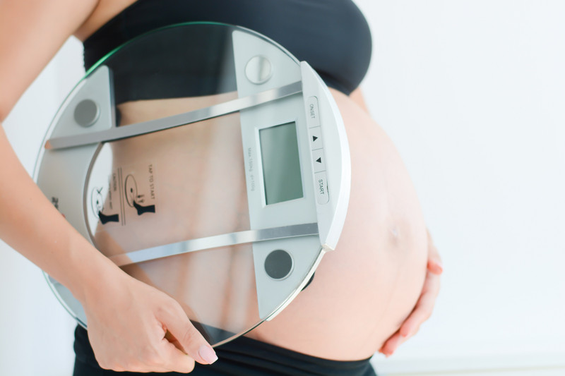 Kiểm soát cân nặng quyết định sức khỏe mẹ và bé