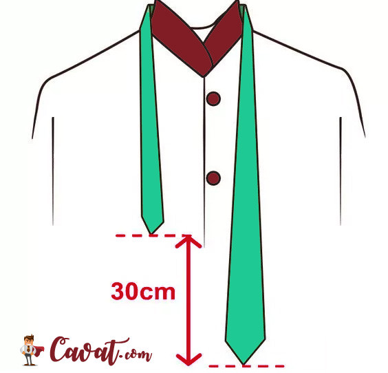Bắt đầu thắt cà vạt Half Windsor, bản rộng bên phải thấp hơn