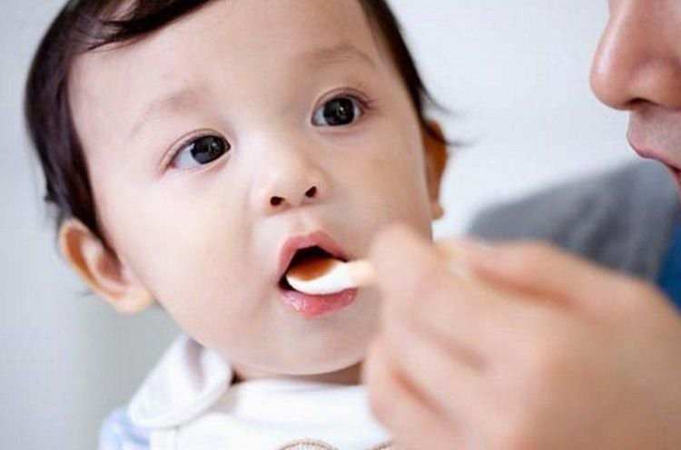 Hậu quả của việc mẹ tự ý dùng men tiêu hóa cho trẻ khi biếng ăn