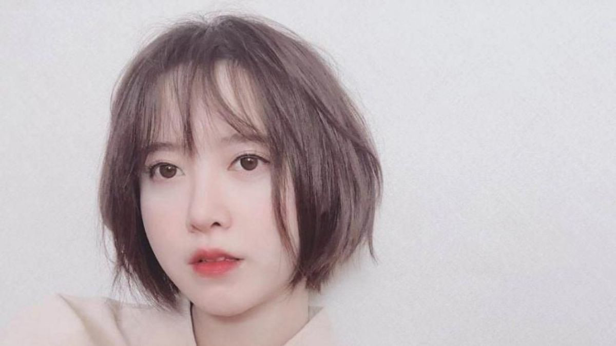 Tóc ngắn ôm mặt nhẹ nhàng thanh thoát