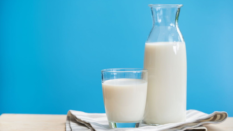 Hộp sữa tươi TH True Milk có đường thơm ngon, bổ dưỡng, phù hợp nhiều lứa tuổi