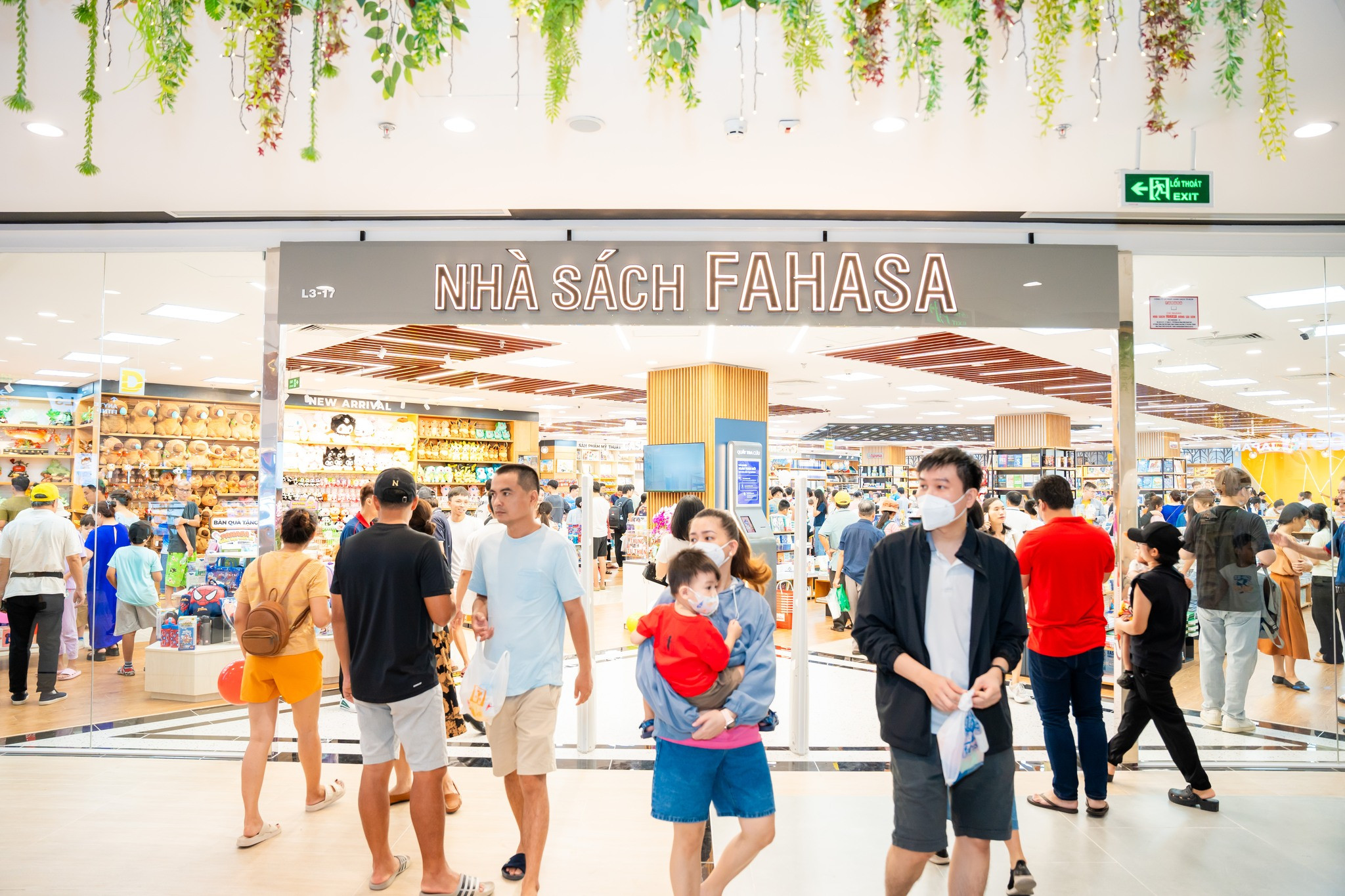 Thiết kế nội thất hiện đại và rộng rãi của Vincom Mega Mall Grand Park