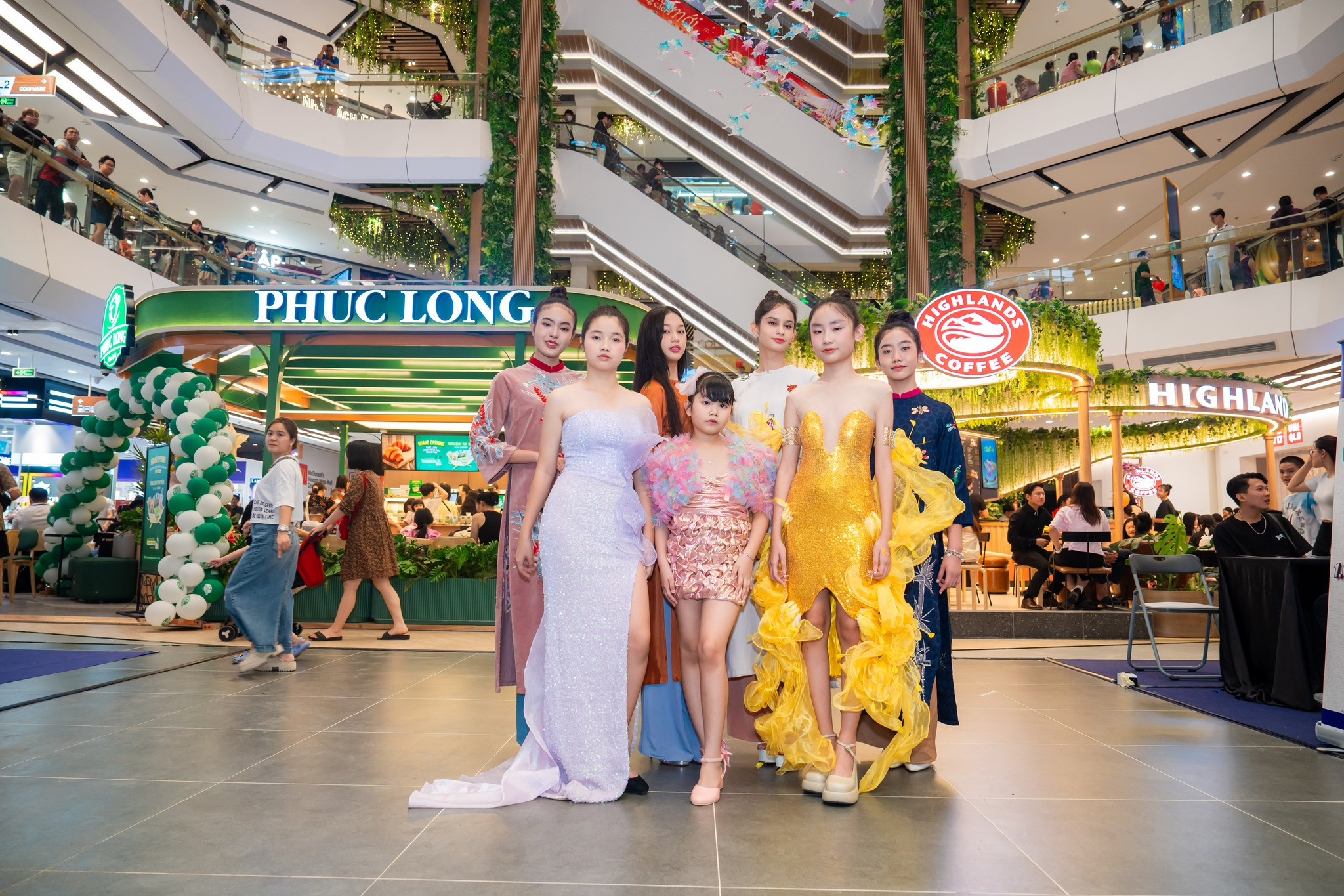 Phòng gương vô cực mang đến trải nghiệm thị giác độc đáo