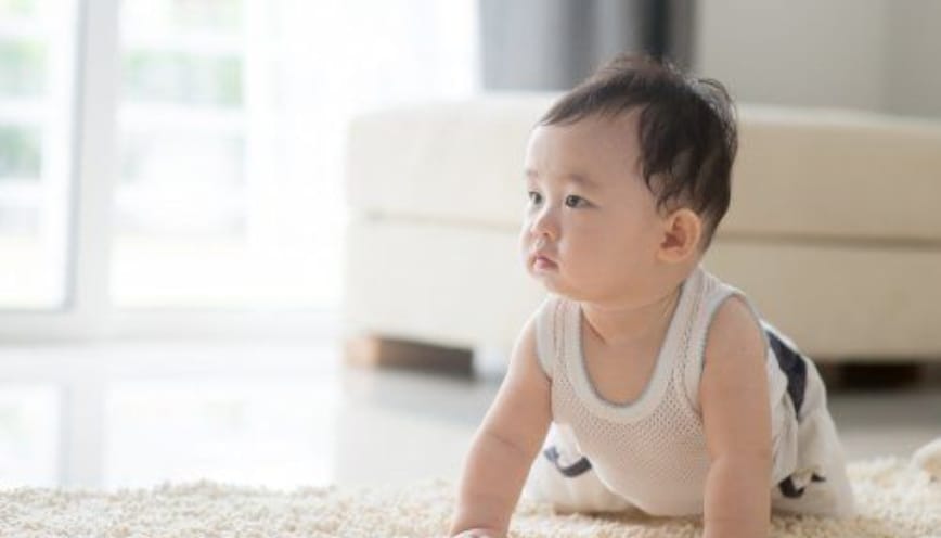 Lựa chọn quần áo có độ rộng vừa phải để trẻ mặc thoải mái