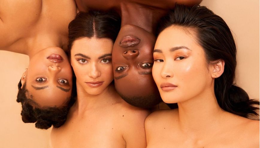 “Coloured skin” thể hiện cái nhìn văn minh của thời đại mới